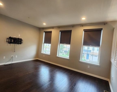 2207 Evin Dr - Photo Thumbnail 13