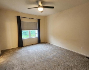 2207 Evin Dr - Photo Thumbnail 22