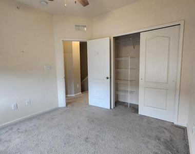 2207 Evin Dr - Photo Thumbnail 15