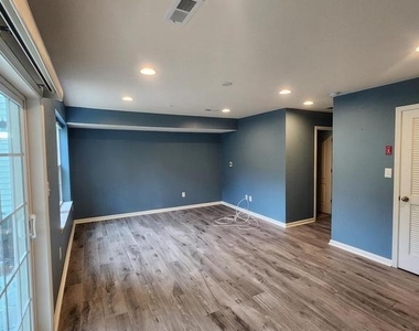 2207 Evin Dr - Photo Thumbnail 32