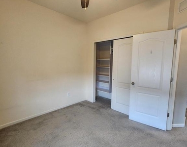 2207 Evin Dr - Photo Thumbnail 21