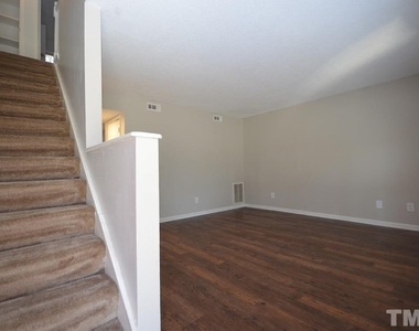 1208 Carlton Avenue - Photo Thumbnail 3
