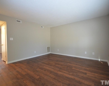1208 Carlton Avenue - Photo Thumbnail 4