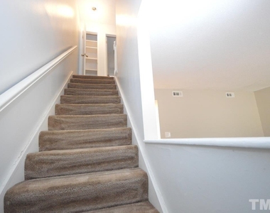 1208 Carlton Avenue - Photo Thumbnail 14