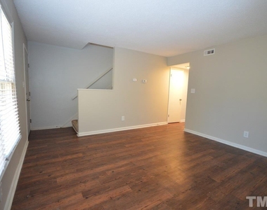 1208 Carlton Avenue - Photo Thumbnail 6