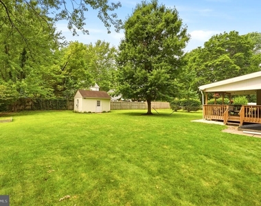 135 Longshore Avenue - Photo Thumbnail 29