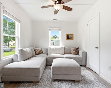135 Longshore Avenue - Photo Thumbnail 8
