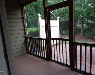 3018 Freeport Drive - Photo Thumbnail 8