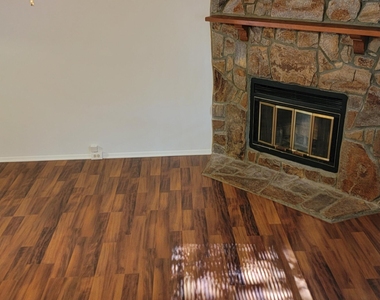 7725 Sandra Lane - Photo Thumbnail 7