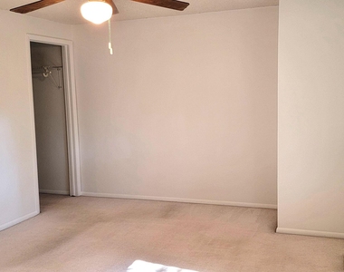 7725 Sandra Lane - Photo Thumbnail 11