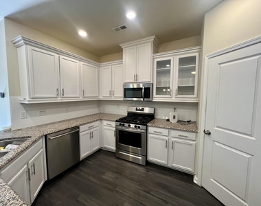 4321 Pond Pine Trail - Photo Thumbnail 7
