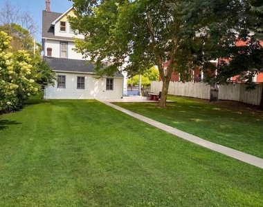 412 Carlisle Street - Photo Thumbnail 4