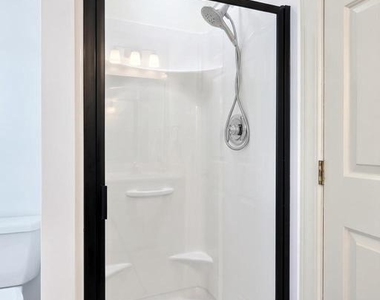 412 Carlisle Street - Photo Thumbnail 27