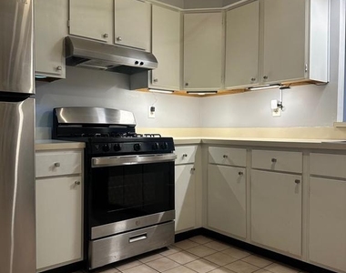 159 Wyndham - Photo Thumbnail 8