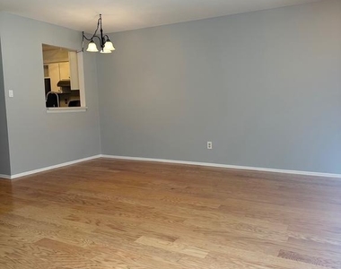 159 Wyndham - Photo Thumbnail 13