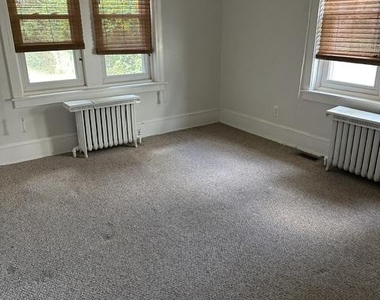 269 W Kings Highway - Photo Thumbnail 3