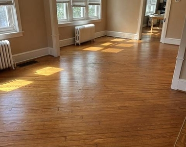 269 W Kings Highway - Photo Thumbnail 1