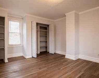 241 Victoria Street - Photo Thumbnail 12