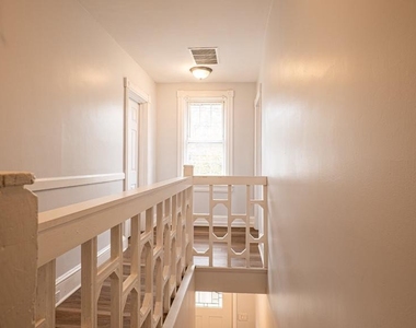 241 Victoria Street - Photo Thumbnail 15