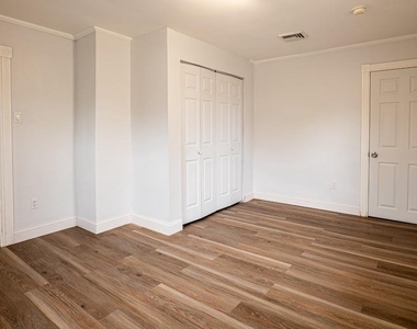 241 Victoria Street - Photo Thumbnail 10