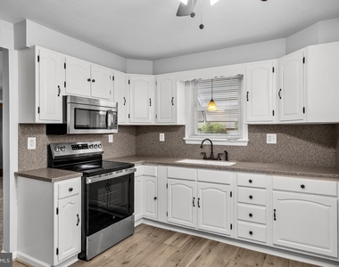 505 Hazel Avenue - Photo Thumbnail 7