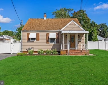 505 Hazel Avenue - Photo Thumbnail 1