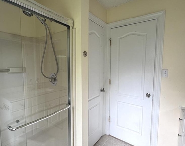 4920b Dunbarton Road - Photo Thumbnail 8