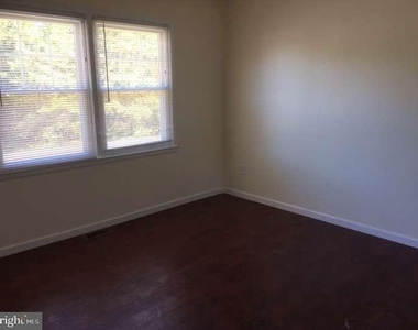 208 Haddon Road - Photo Thumbnail 7