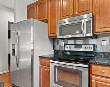 17226 Crab Pot Lane - Photo Thumbnail 5