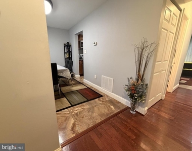 7285 Wood Hollow Terrace - Photo Thumbnail 10