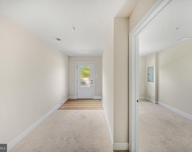 3525 Carnaby Street - Photo Thumbnail 3