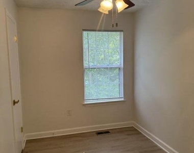 172 Azalea Court - Photo Thumbnail 38