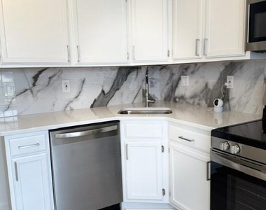 172 Azalea Court - Photo Thumbnail 10