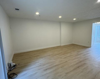 172 Azalea Court - Photo Thumbnail 18