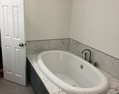 9917 Betteker Lane - Photo Thumbnail 26