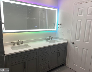 9917 Betteker Lane - Photo Thumbnail 24
