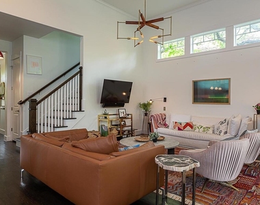 805 W Mary St - Photo Thumbnail 12
