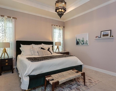 805 W Mary St - Photo Thumbnail 14