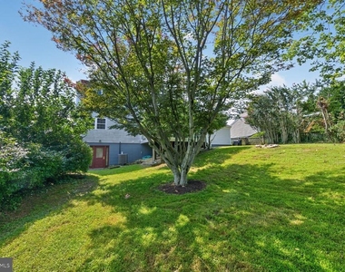 1608 Mithering Lane - Photo Thumbnail 3