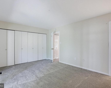 5139 Dudley Lane - Photo Thumbnail 13