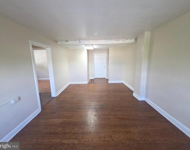 9863 Main Street - Photo Thumbnail 1