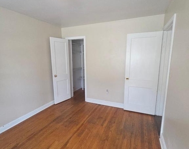 9863 Main Street - Photo Thumbnail 14