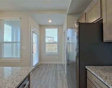 1709 Mexican Heather Dr - Photo Thumbnail 5