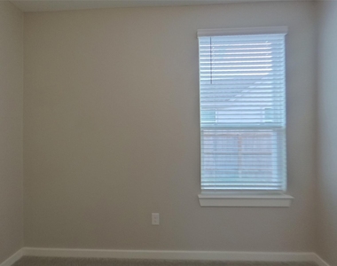 1709 Mexican Heather Dr - Photo Thumbnail 12