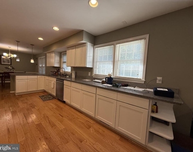 220 Summit Hall Road - Photo Thumbnail 10