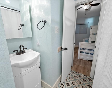 1708 Ski Slope Dr - Photo Thumbnail 18