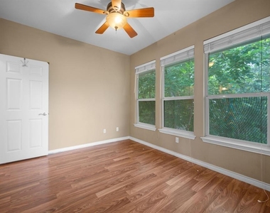 5306 Beacon Dr - Photo Thumbnail 12