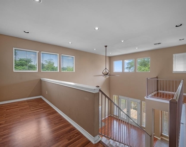 5306 Beacon Dr - Photo Thumbnail 11