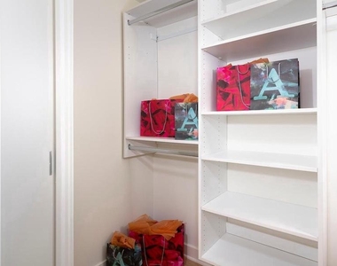 4710 Elm Street - Photo Thumbnail 21