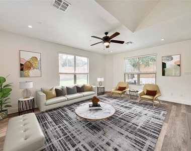 4124 Valley View Rd - Photo Thumbnail 2